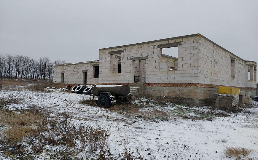 Продается участок земли площадью 0,5 Га с фундаментом под АЗС на федеральной автодороге фото