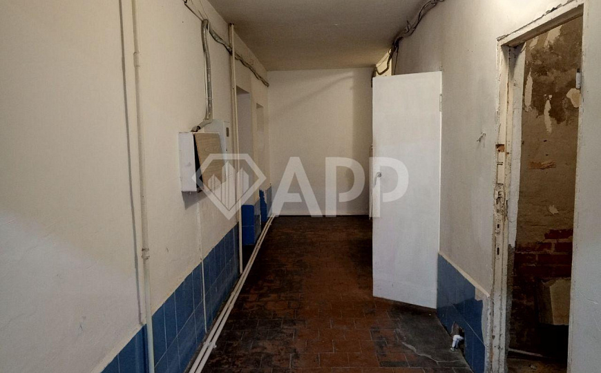 Помещение ПСН 176м² проходное место фото