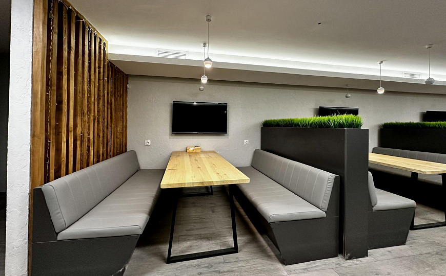 Продажа 280 м2 на 1 линии пр-та Победы д.10 фото