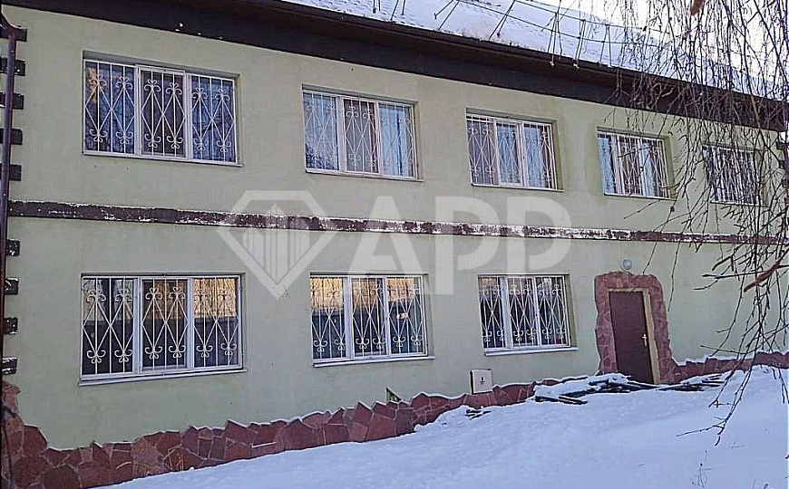 Продам здание с земельным участком фото