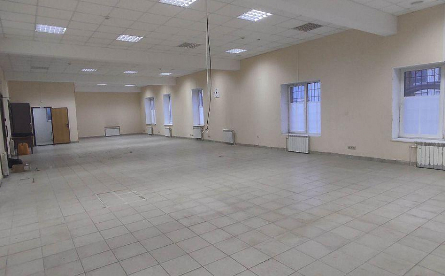 Сдам аренду отдельностоящее здание, можно по частям. фото