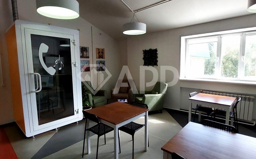 Продается отдельно стоящее здание 2 773 м² фото