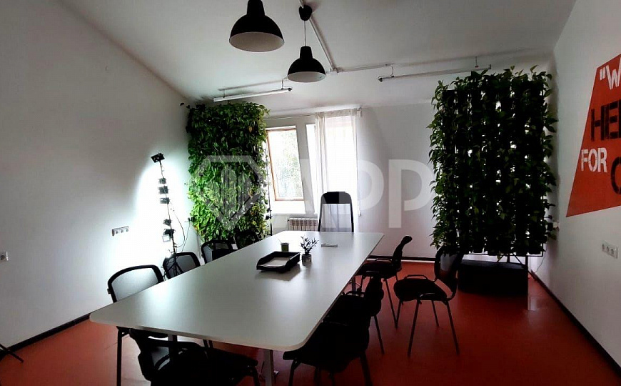 Продается отдельно стоящее здание 2 773 м² фото