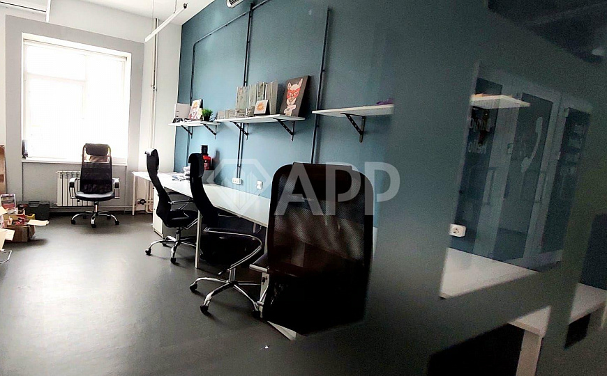 Продается отдельно стоящее здание 2 773 м² фото