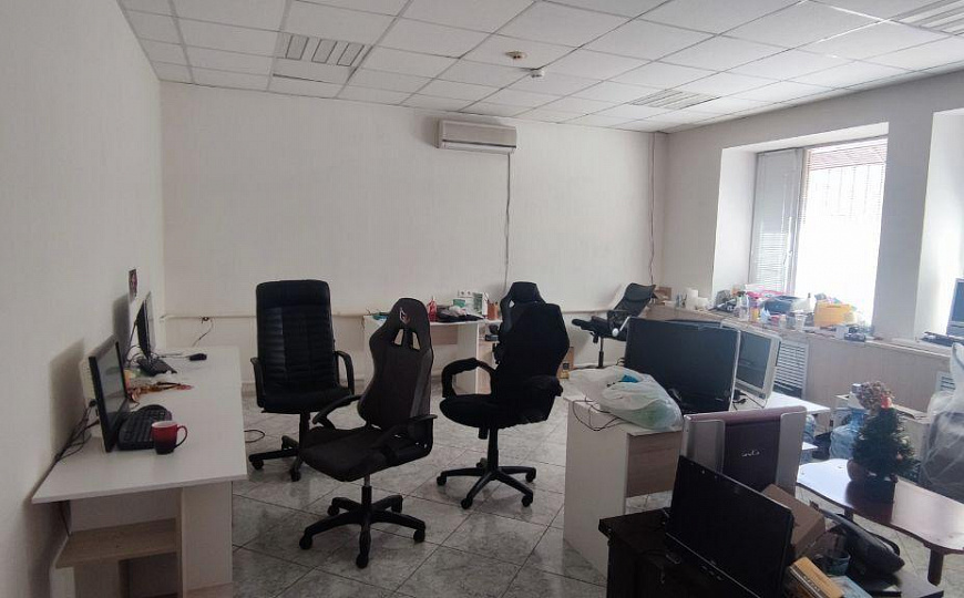  Офис с большой парковкой, 115 м² фото