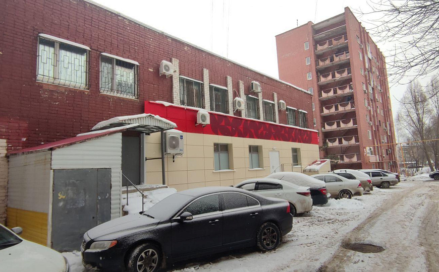  Офис с большой парковкой, 115 м² фото