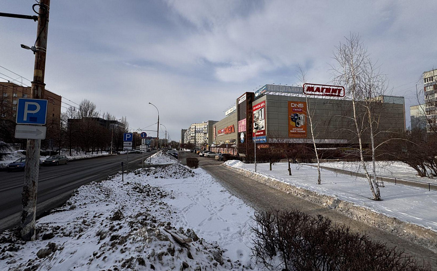 Сдам торговое помещение, 52 м² фото