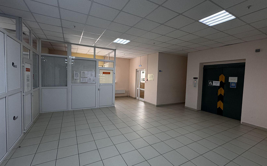 Сдам торговое помещение, 52 м² фото