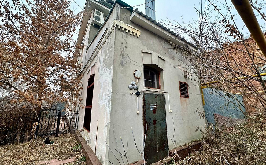 Здание 600 м2 на ул.Куйбышева на зем.участке 2,5 сотки фото