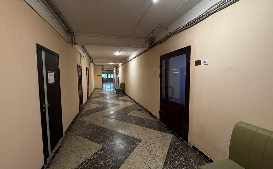 Офис в бизнес-центре фото