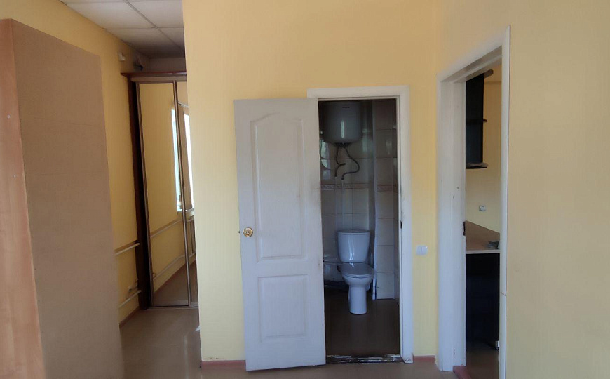 Продам отдельно стоящее здание, 1 250 м² фото