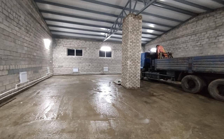 Грузовой теплый автосервис фото