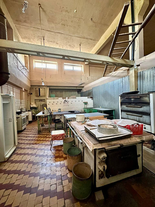 Отдельностоящее здание, 2813 кв.м. фото