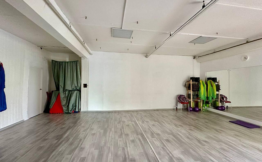 Отдельностоящее здание, 2813 кв.м. фото