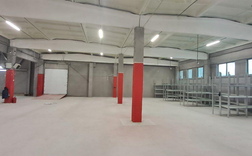 Теплый склад. Поизводство. 2080 м2 фото