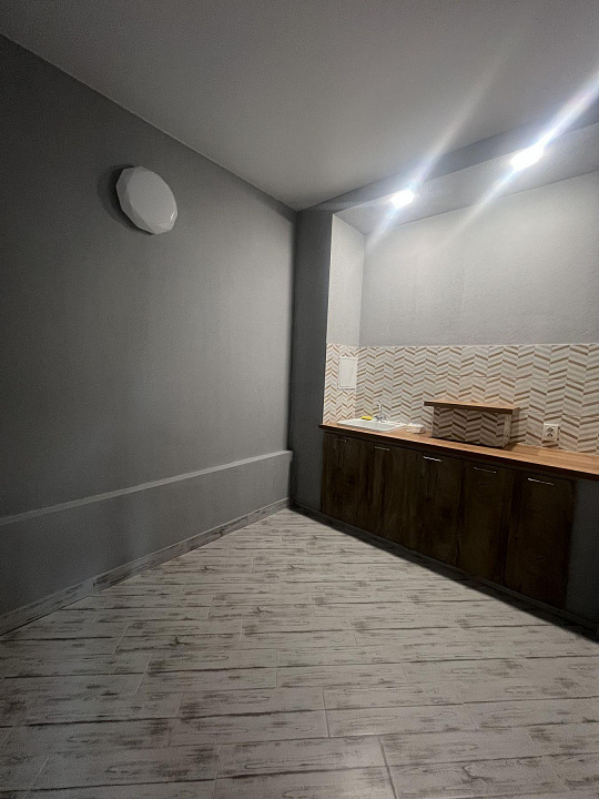 Офис 30 м2 в историческом центре с арендатором  фото