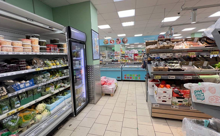 Продам ТЦ  7 лет окупаемости,1 527 м² фото