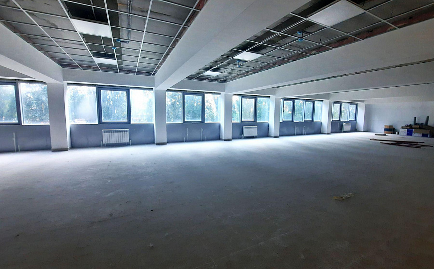 Продам отдельно стоящее здание, 2 000 м² фото