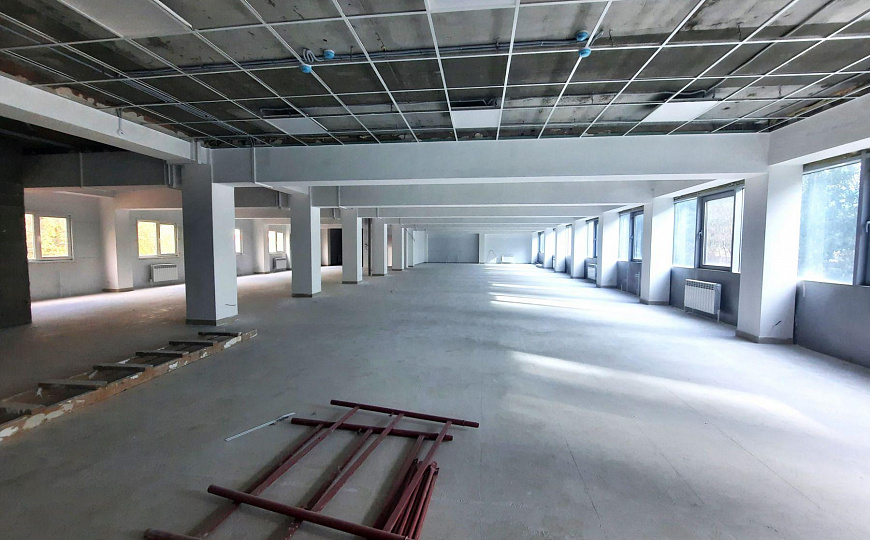 Продам отдельно стоящее здание, 2 000 м² фото