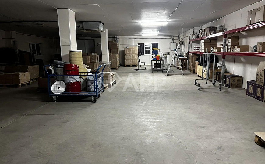 Продам производственное помещение, 3 030 м², земля 1 ГА фото