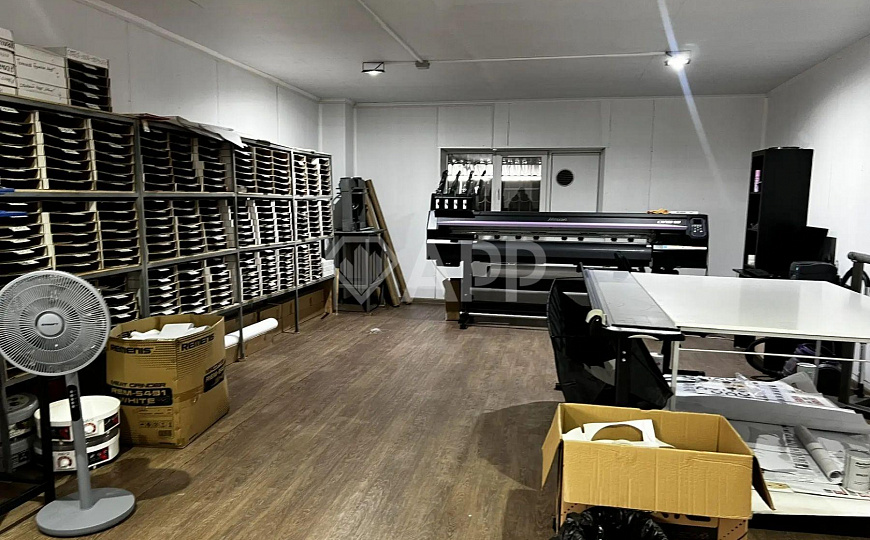 Продам производственное помещение, 3 030 м², земля 1 ГА фото