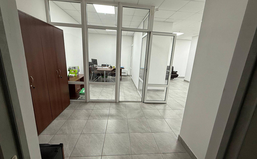 Сдам офисное помещение, 68,9 м² фото