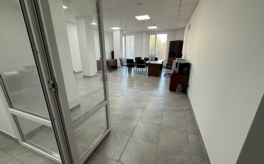 Сдам офисное помещение, 68,9 м² фото