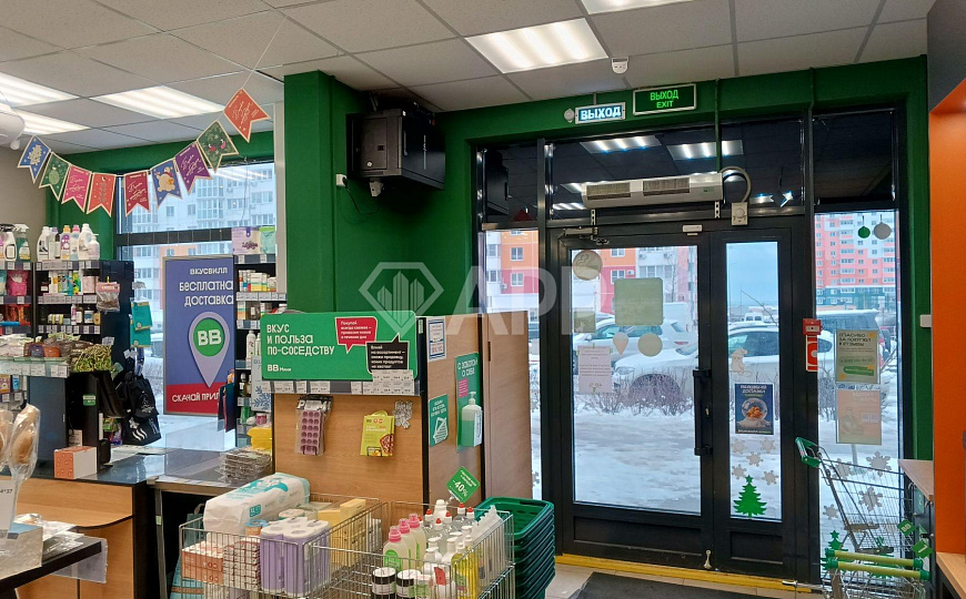 Сдам торговое помещение, 96,3 м² фото