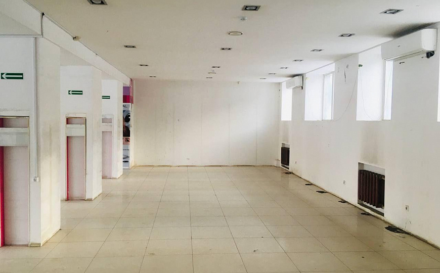 Торговая площадь 287 м2 фото