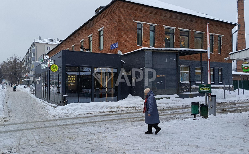 Cдаю отдельно стоящее здание у метро. фото