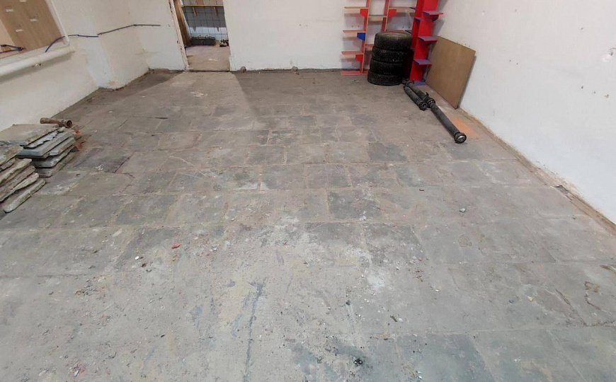 База с гаражными боксами и офисом фото