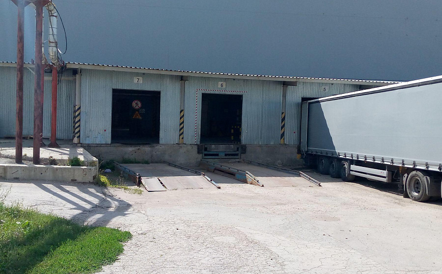 Сдам в аренду складское помещение фото