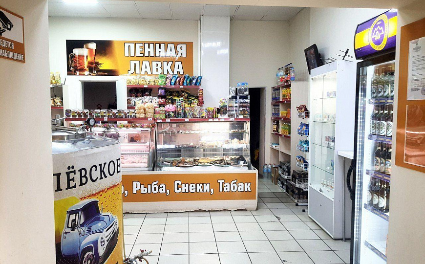 Сдается в аренду торговое помещение на первой линии, 341 м² фото