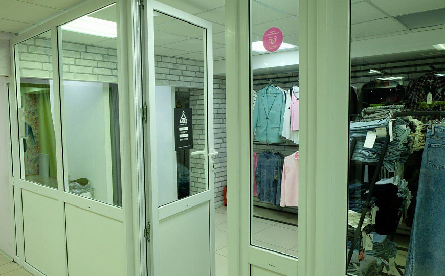 Помещение 25 м2 в Торговом центре фото