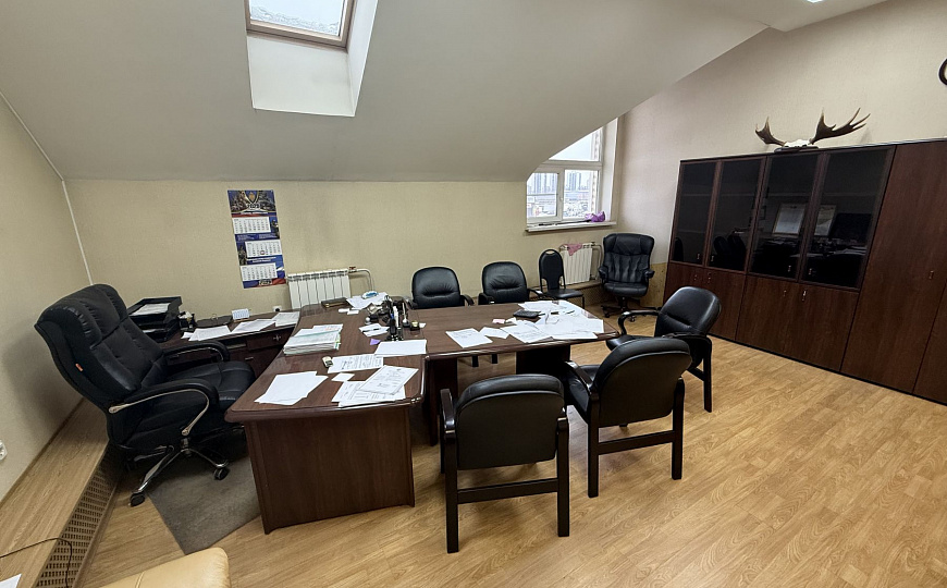 Сдам офисное помещение, 300 м² фото