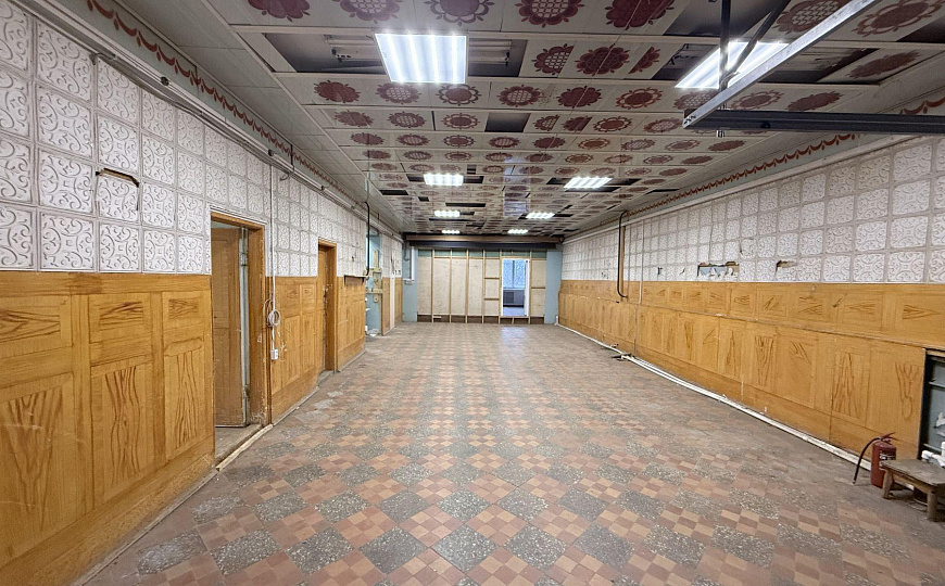 Сдам торговое помещение, 170  м² фото