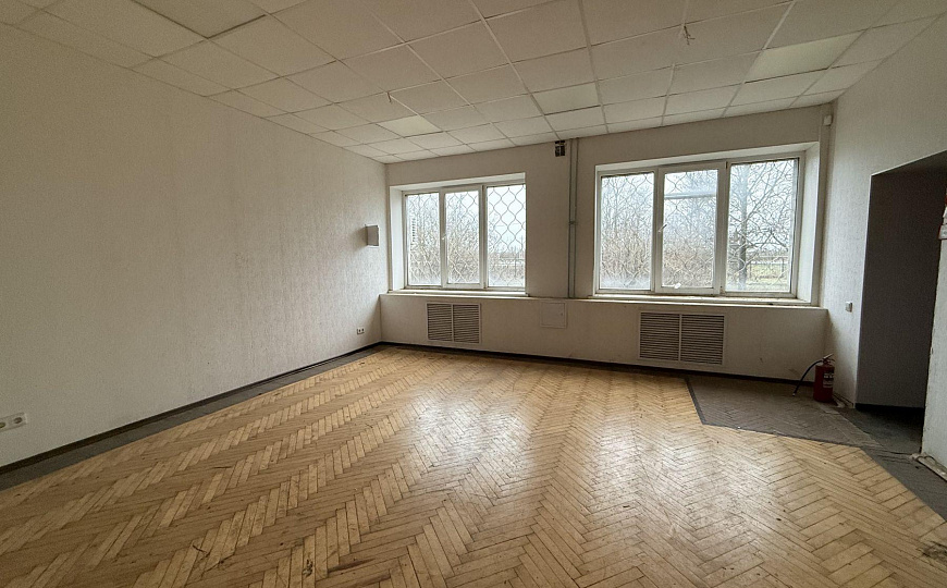 Сдам торговое помещение, 170  м² фото