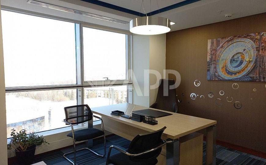 Офис (класс "А") от 15 м² в БЦ Корстон (с мебелью), в центре Казани. фото