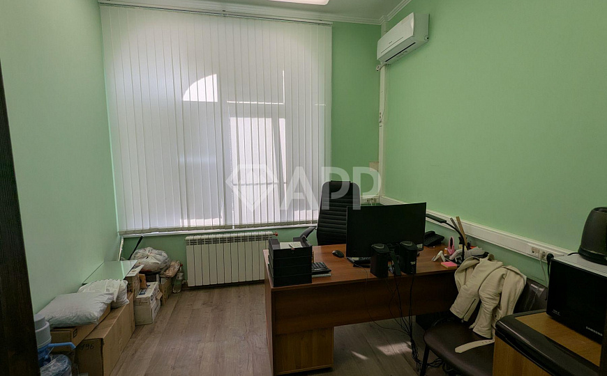 Продаю здание 310 м² у порта офис фото