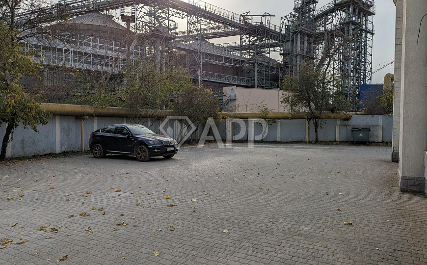 Продаю здание 310 м² у порта офис фото
