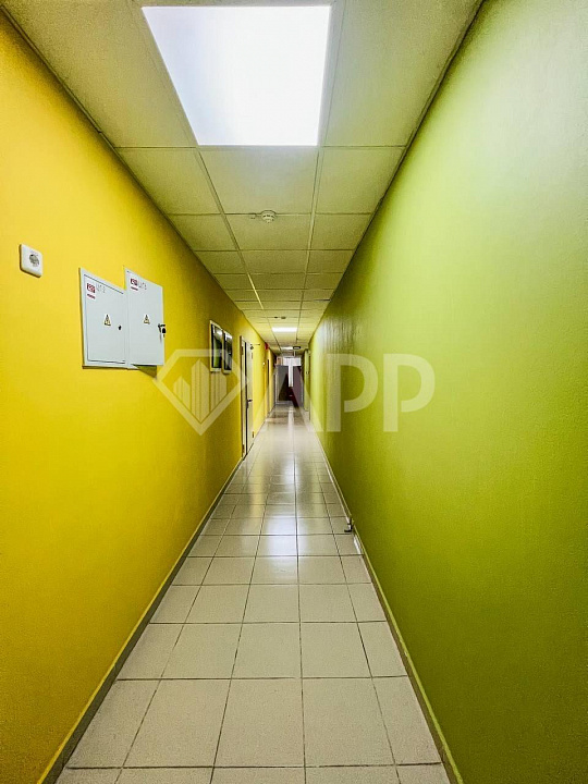 Помещение 550м² | 1 этаж | Делится | 2 входа | фото