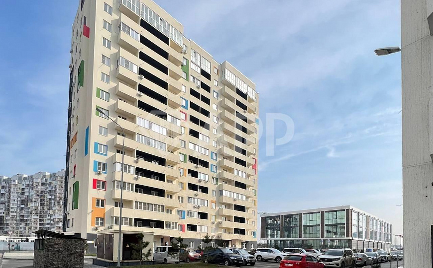 Сдаю торговое помещение, 103 м² фото