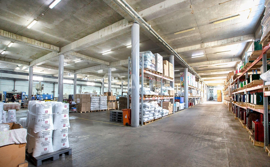 Продаю складской комплекс площадью 7 000 м² фото