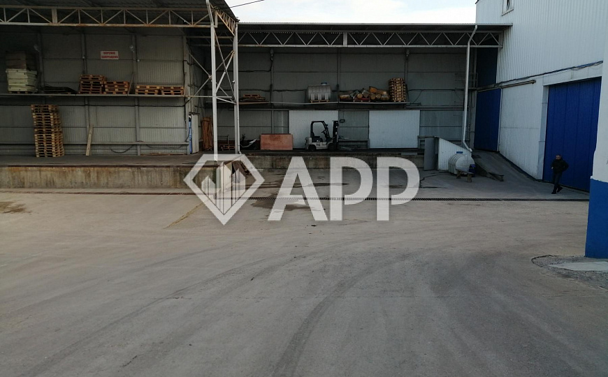 Продаю складской комплекс площадью 7 000 м² фото