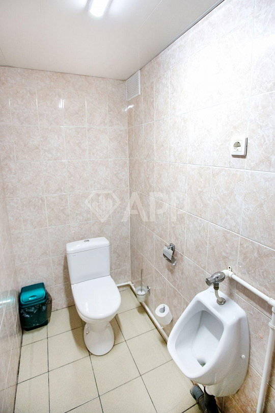 Продаю складской комплекс площадью 7 000 м² фото