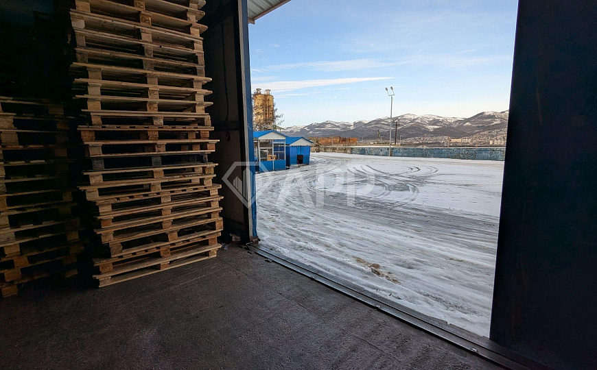 Продаю складской комплекс площадью 7 000 м² фото