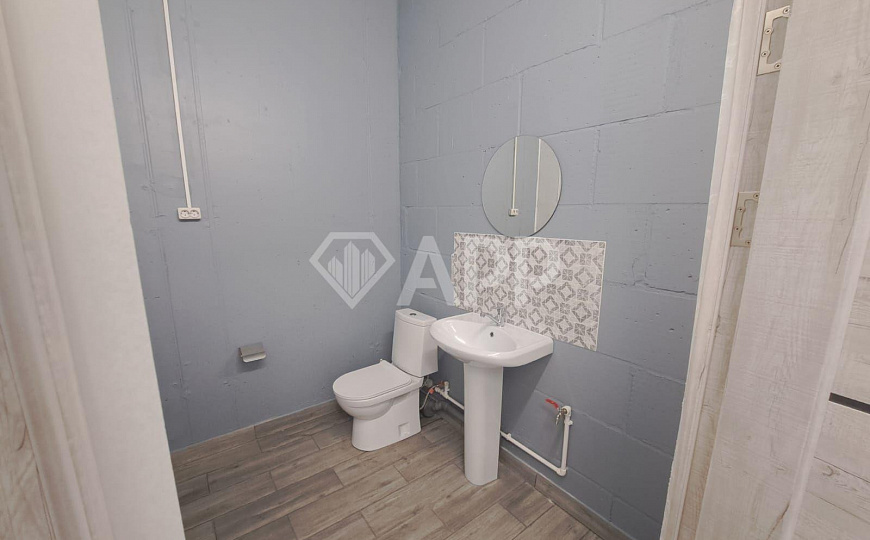 Сдам торговое помещение, 60 м² фото