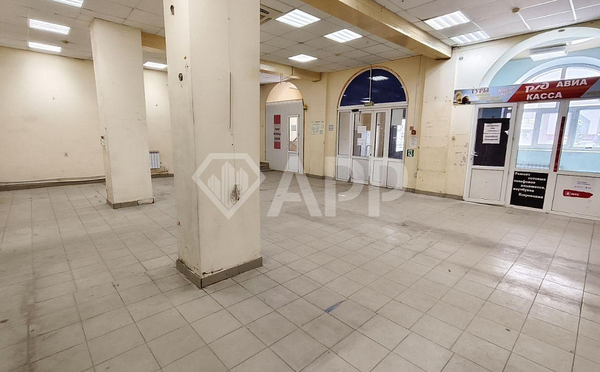 Сдам торговое помещение, 797 м² фото