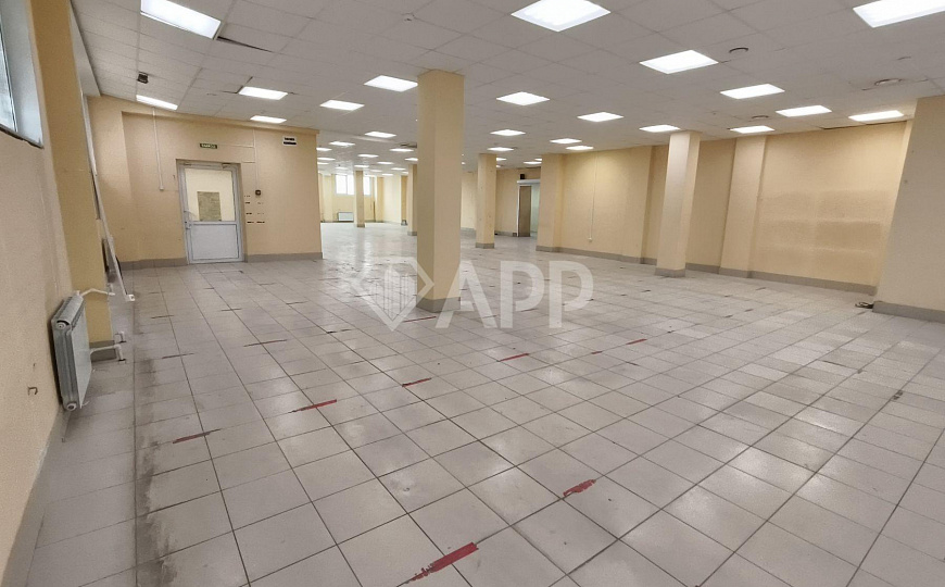 Сдам торговое помещение, 797 м² фото