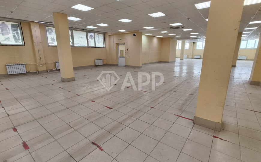 Сдам торговое помещение, 797 м² фото